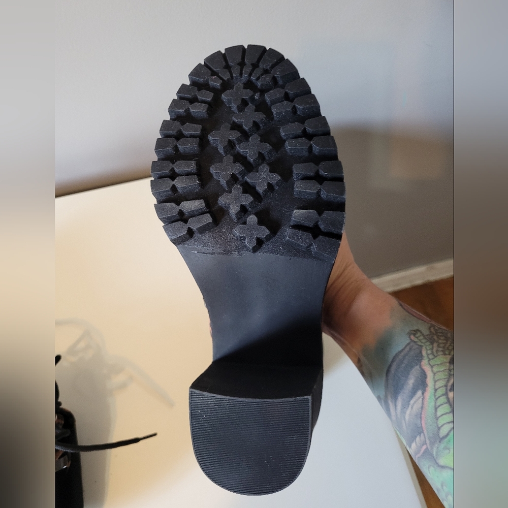 Torrid Leopard Lace Up Hiker Bootie, BNWT, Size 8 - Picture 10 of 12